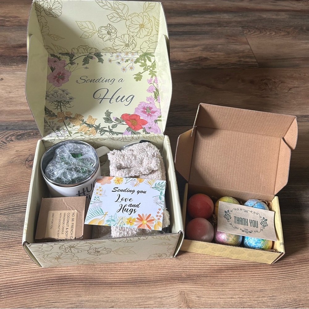 Gift Box - hug cup, fake plant, Bath Bombs, Candle, socks,‎ lotion